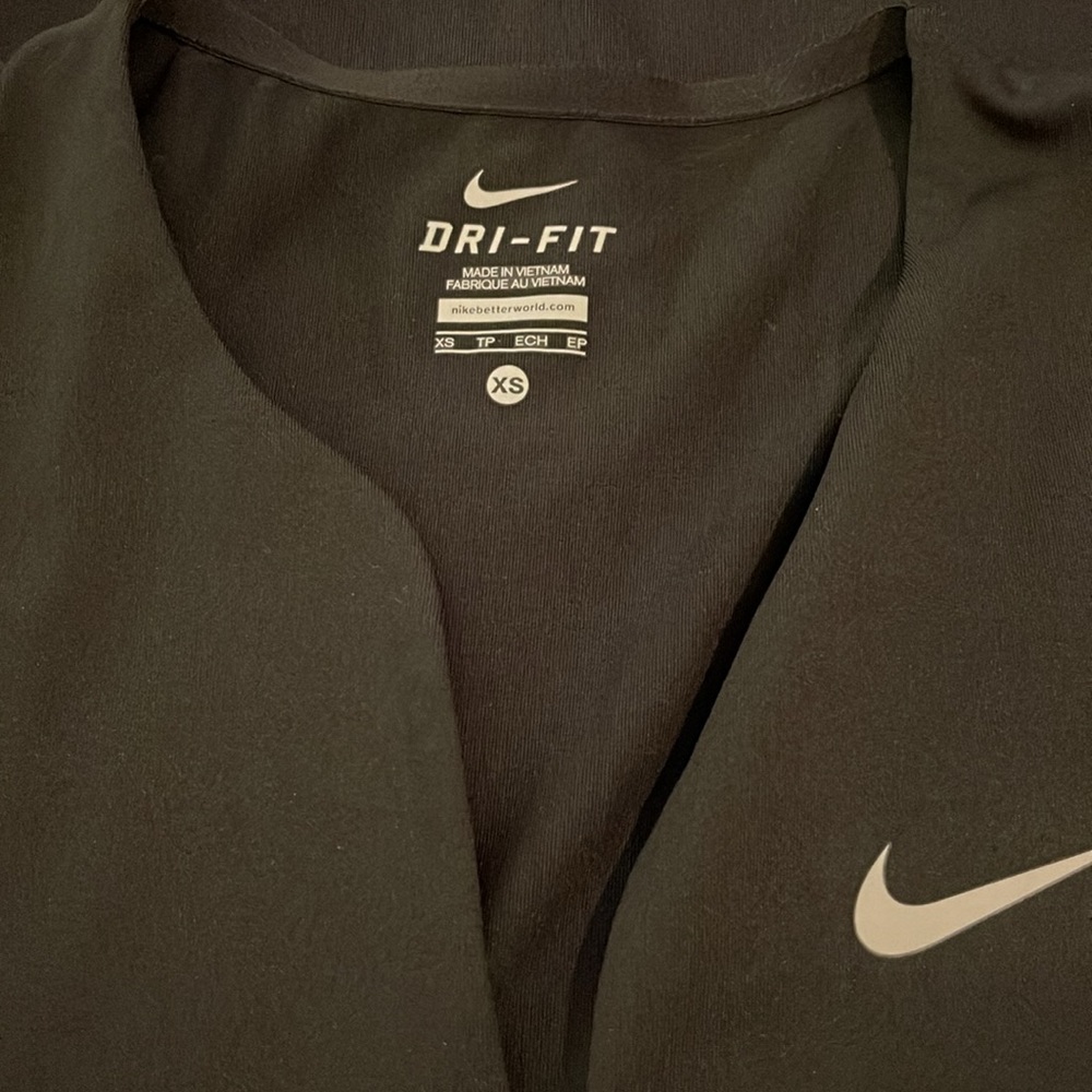 Nike Dri-fit - Picture 3 of 7